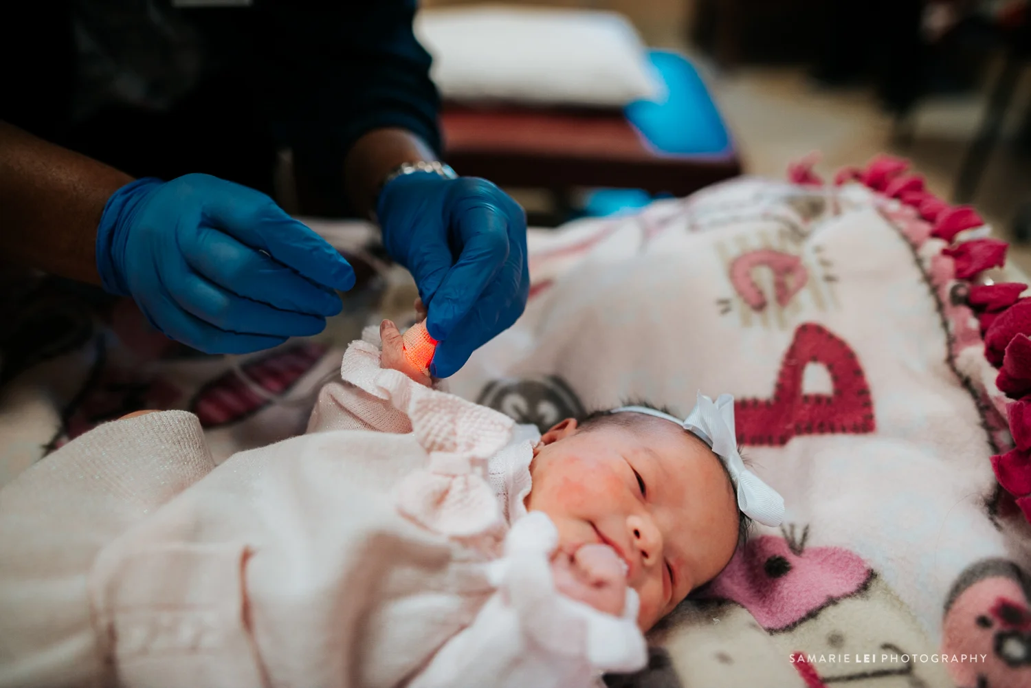 newborn-photographer-fresh-48-houston-baby-32-25.jpg