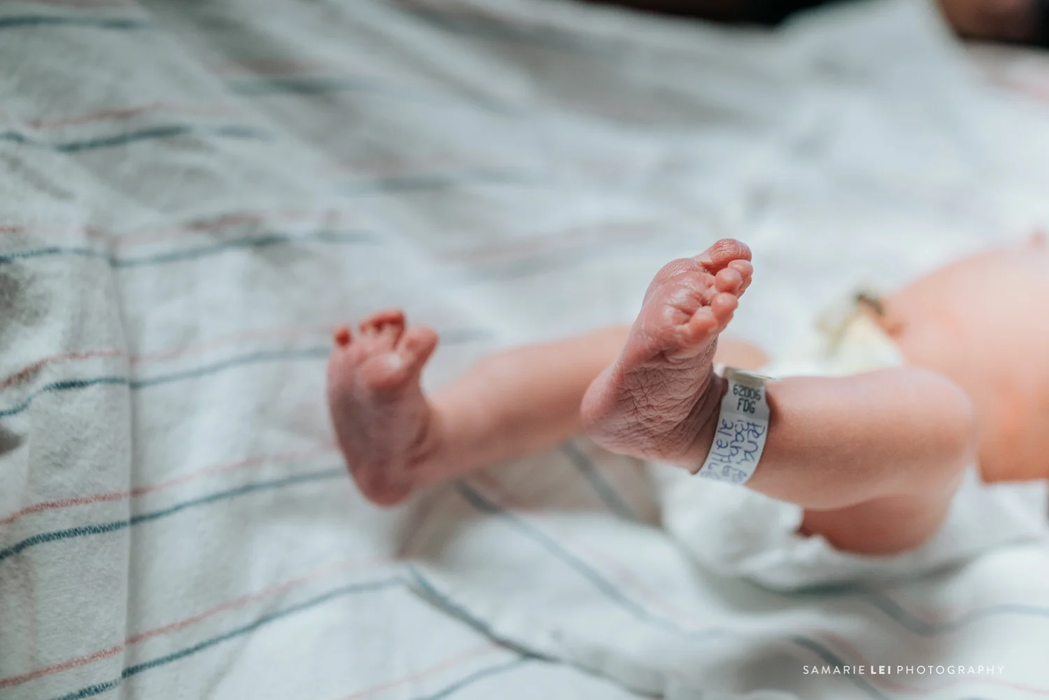 newborn-photographer-fresh-48-houston-baby-32-28.jpg