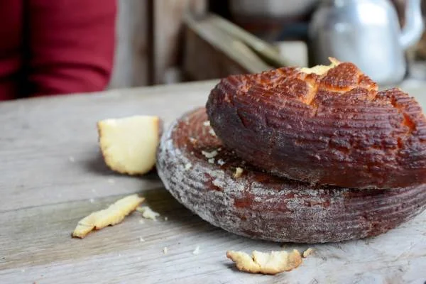 Artisanal İsli Peynir Yapımını Öğrenin
