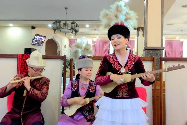 Özel Konserle Müziğe Doyun