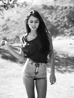 fiona-pacsun-1.jpg