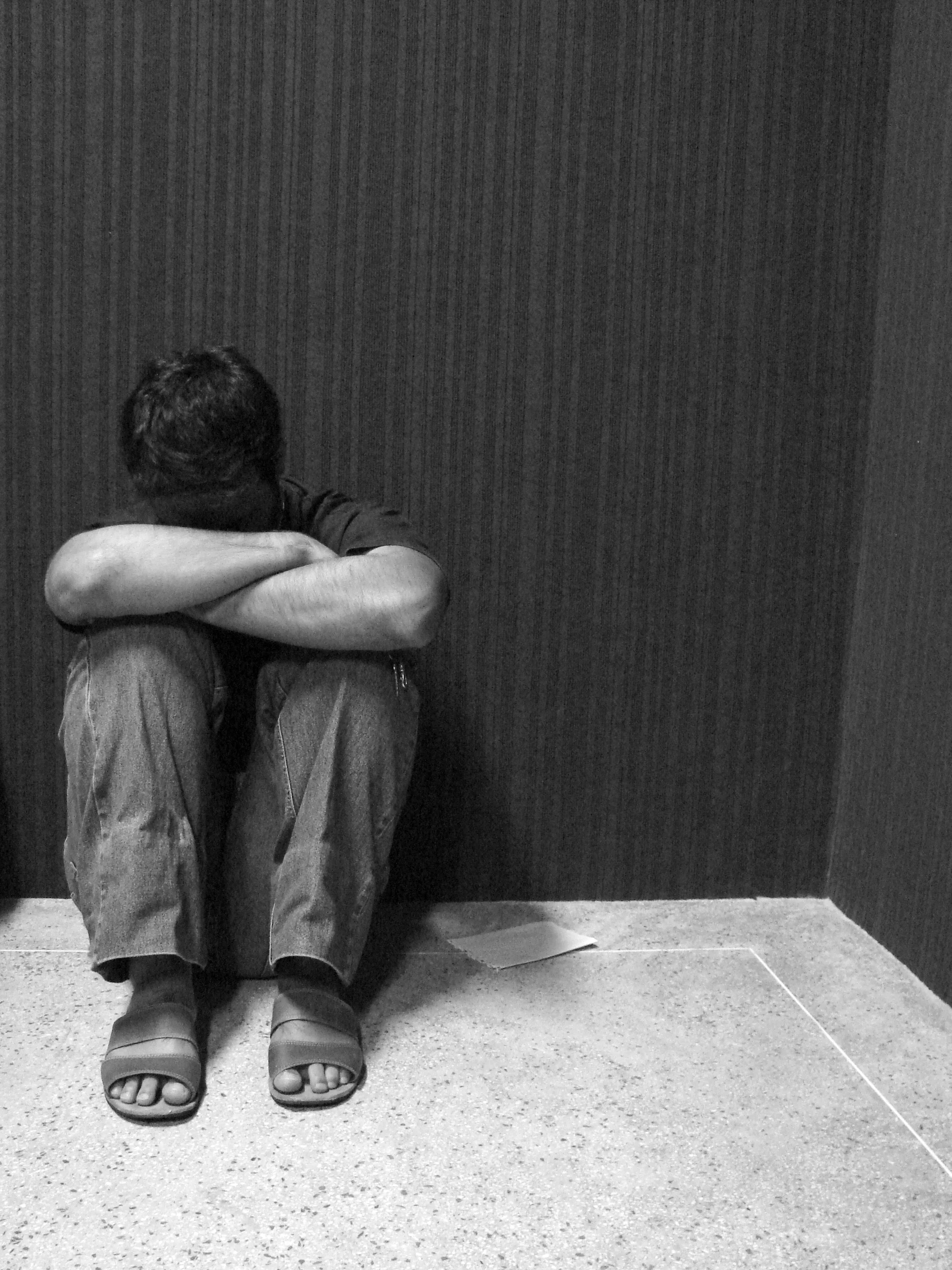 alone-in-the-room-1436081.jpg