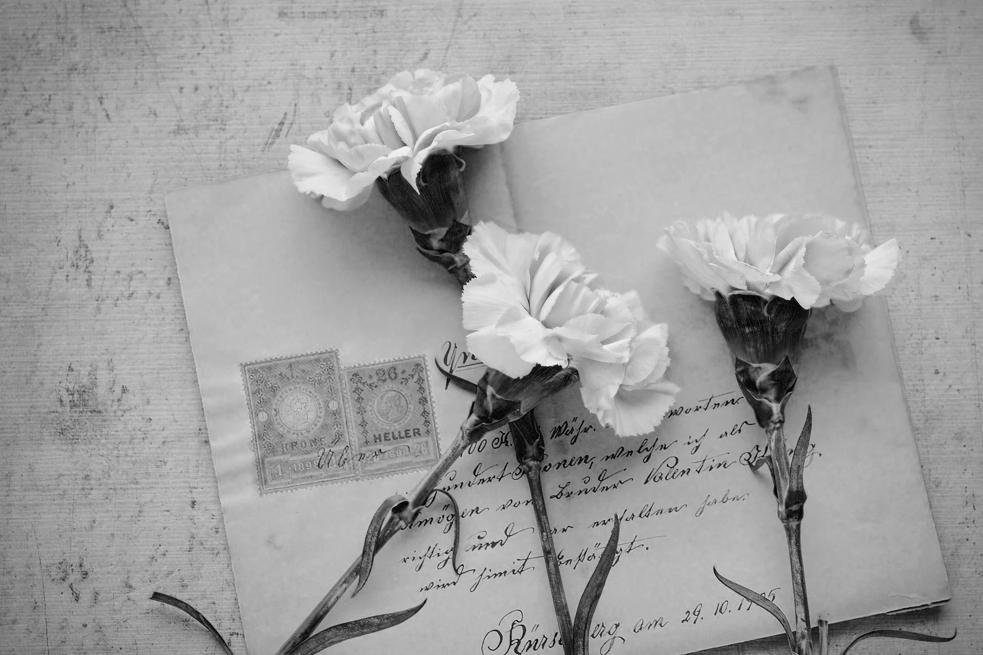 letters-1390463_1920 (1).jpg