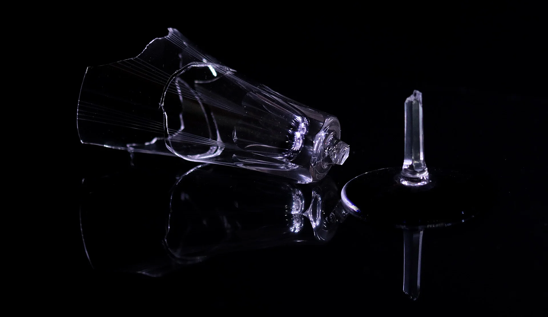 glass-3099629_1920.jpg