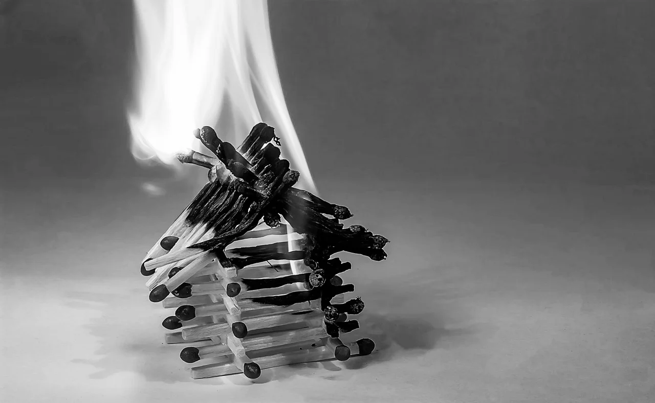 fire-2086388_1920 (1).jpg