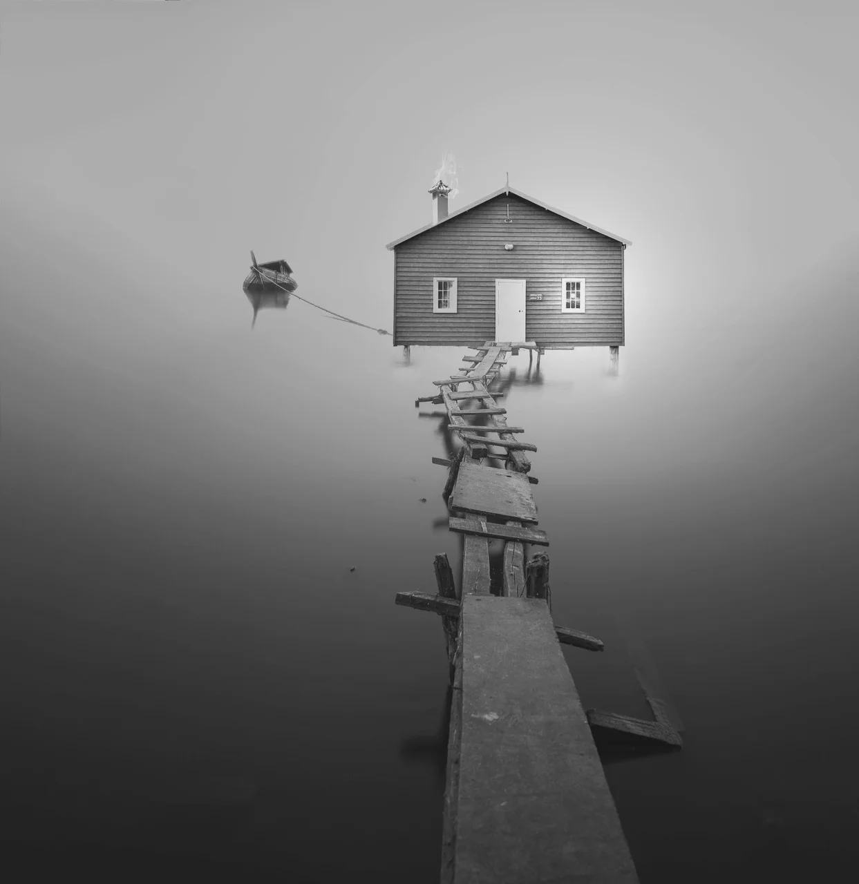 boat-house-2881457_1920.jpg