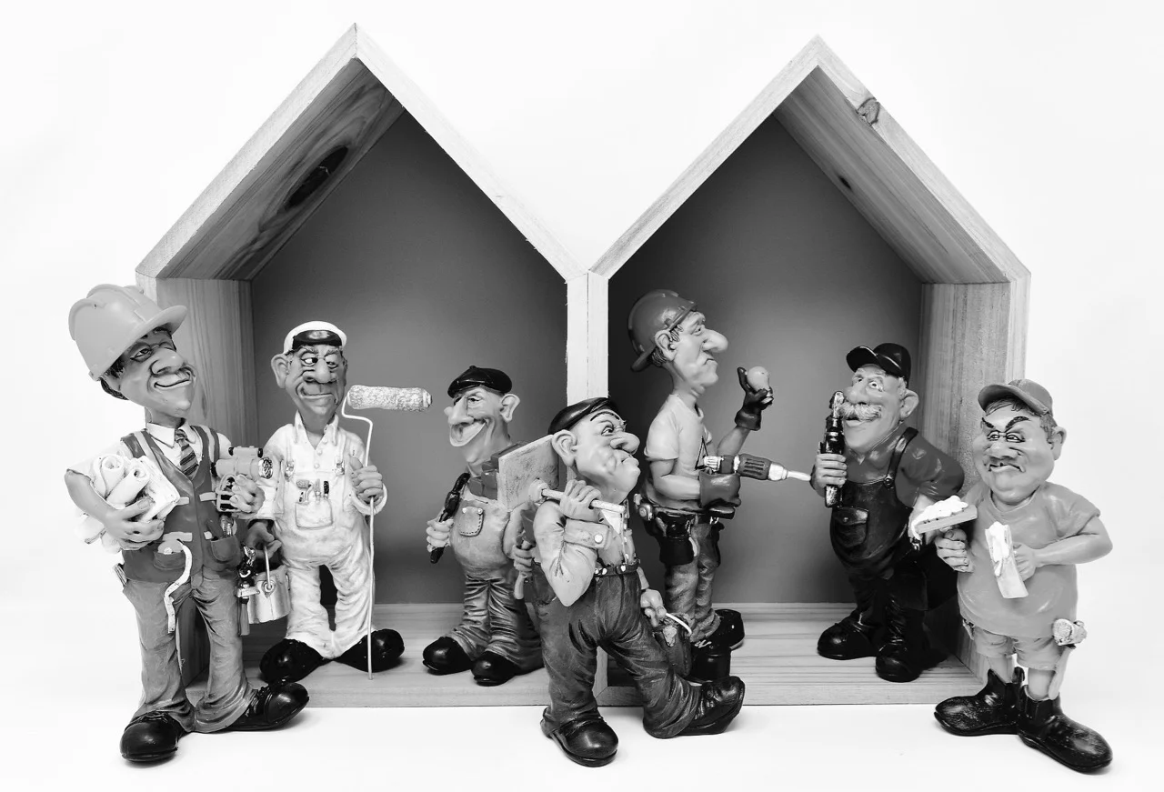 housebuilding-3102324_1920.jpg