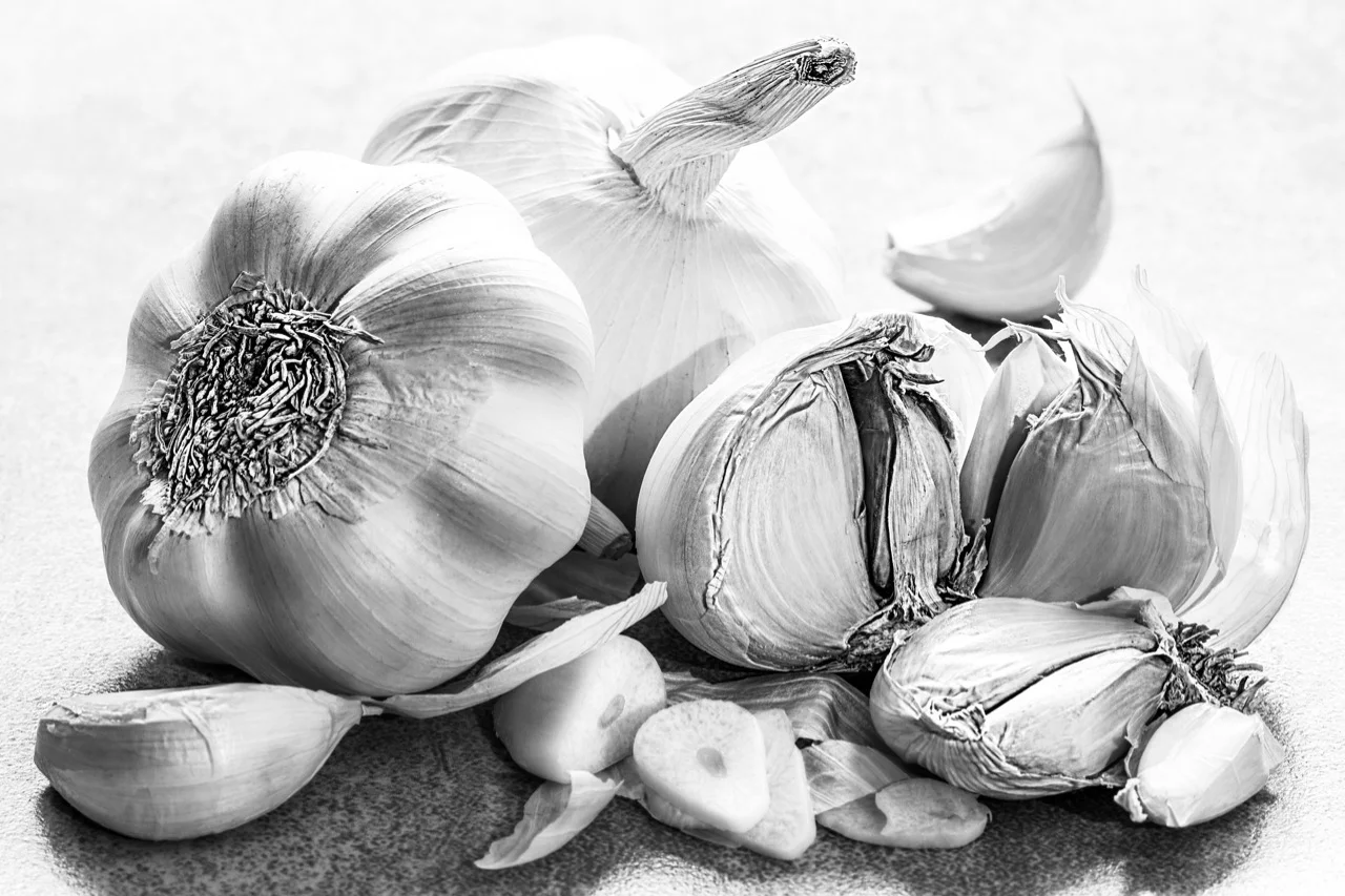 garlic-3419544_1920 (1).jpg