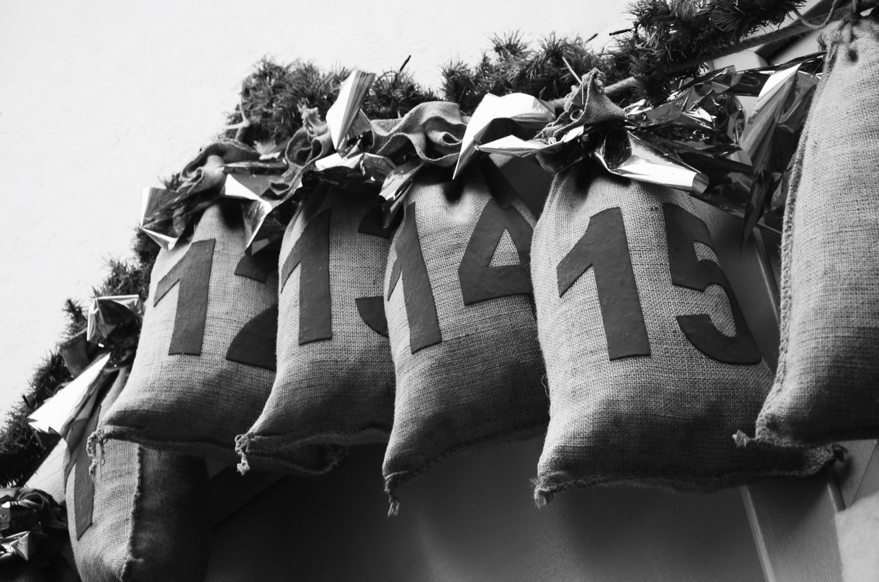 advent-calendar-1236036_1920.jpg