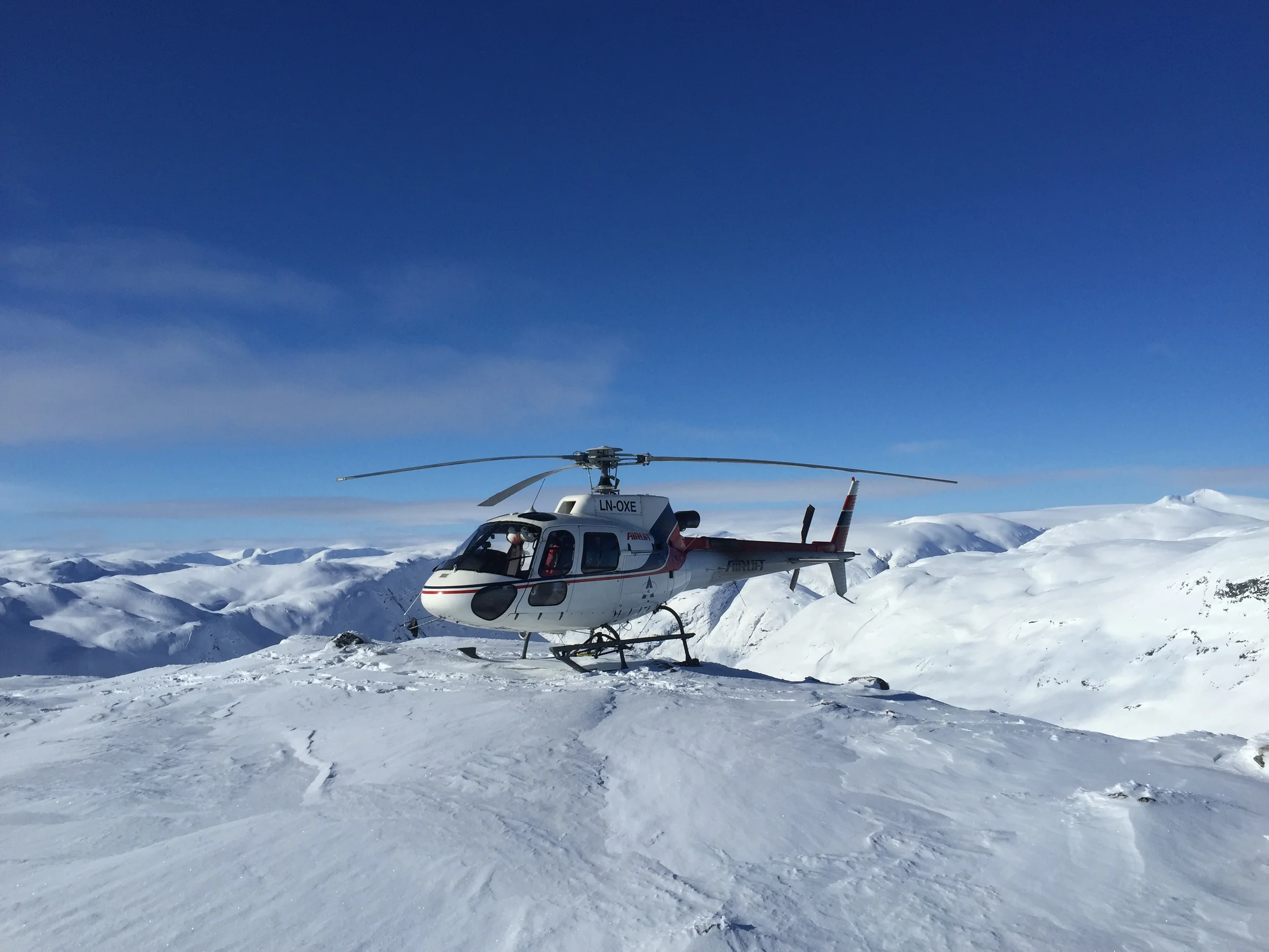 Airlift er med å sikrer veier for potensielle snøskred ved bruk av Daisybell