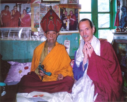 Dolop Kunzang Khedrub Rinpoche with Lama Padma Karma after an empowerment, India 2002