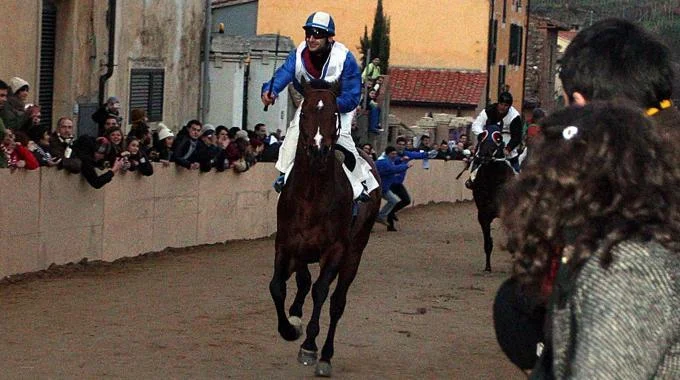 Palio 3.jpg