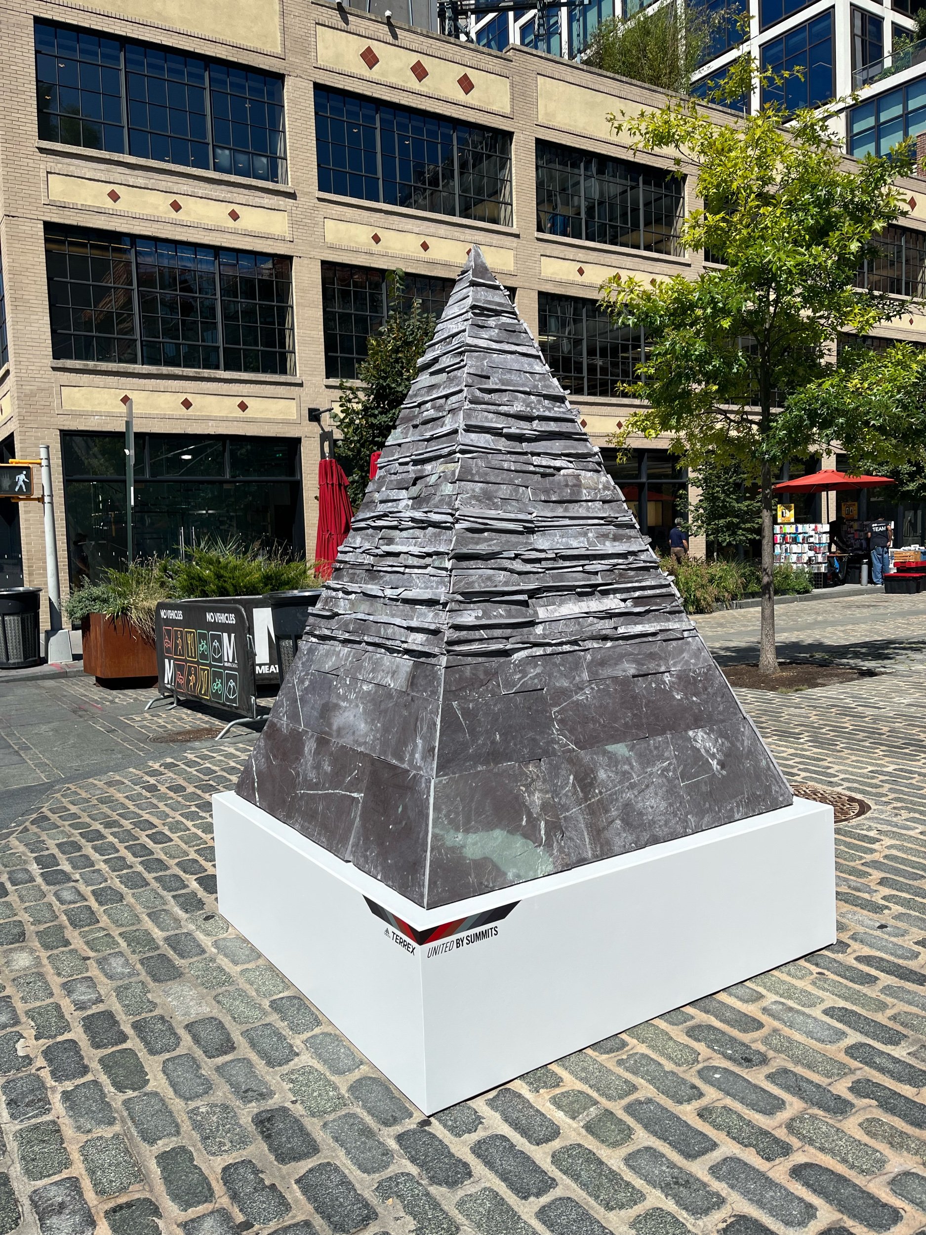 Adidas Terrex pop-up