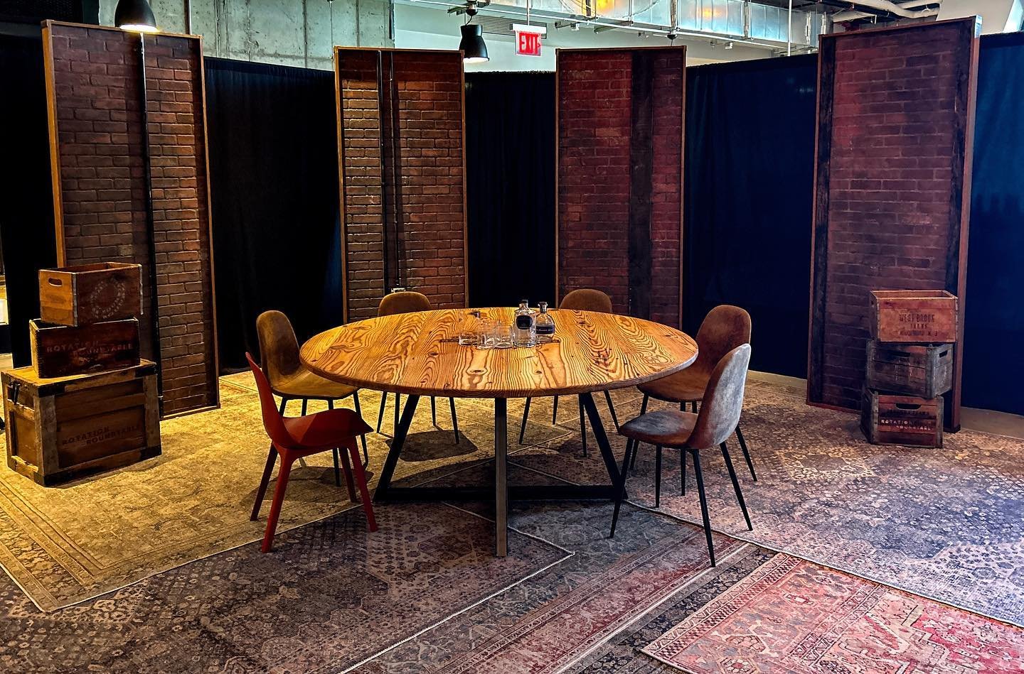 What cuts deeper: our laser or these conversations with @amazonmusic 🤔 For the special series, we designed and built the set complete with a custom round table made of reclaimed pine and finished with a laser etched logo 🖊️ 

#setsandeffects #sets 