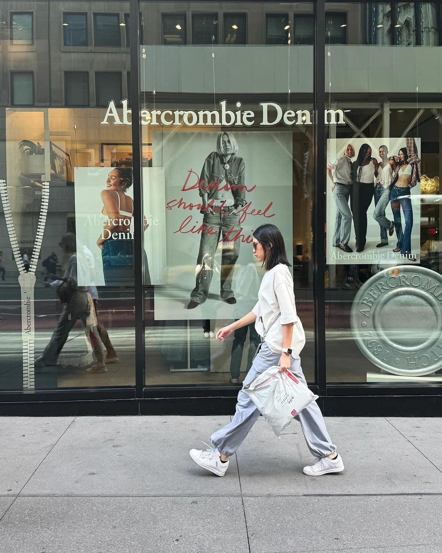 We went big&mdash;literally&mdash;for Abercrombie&rsquo;s 5th avenue window display, with a pair of giant buttons and 7ft tall zippers. The campaign &ldquo;Denim Should Feel Like This&rdquo; comes to life with bold UV prints throughout the store, plu