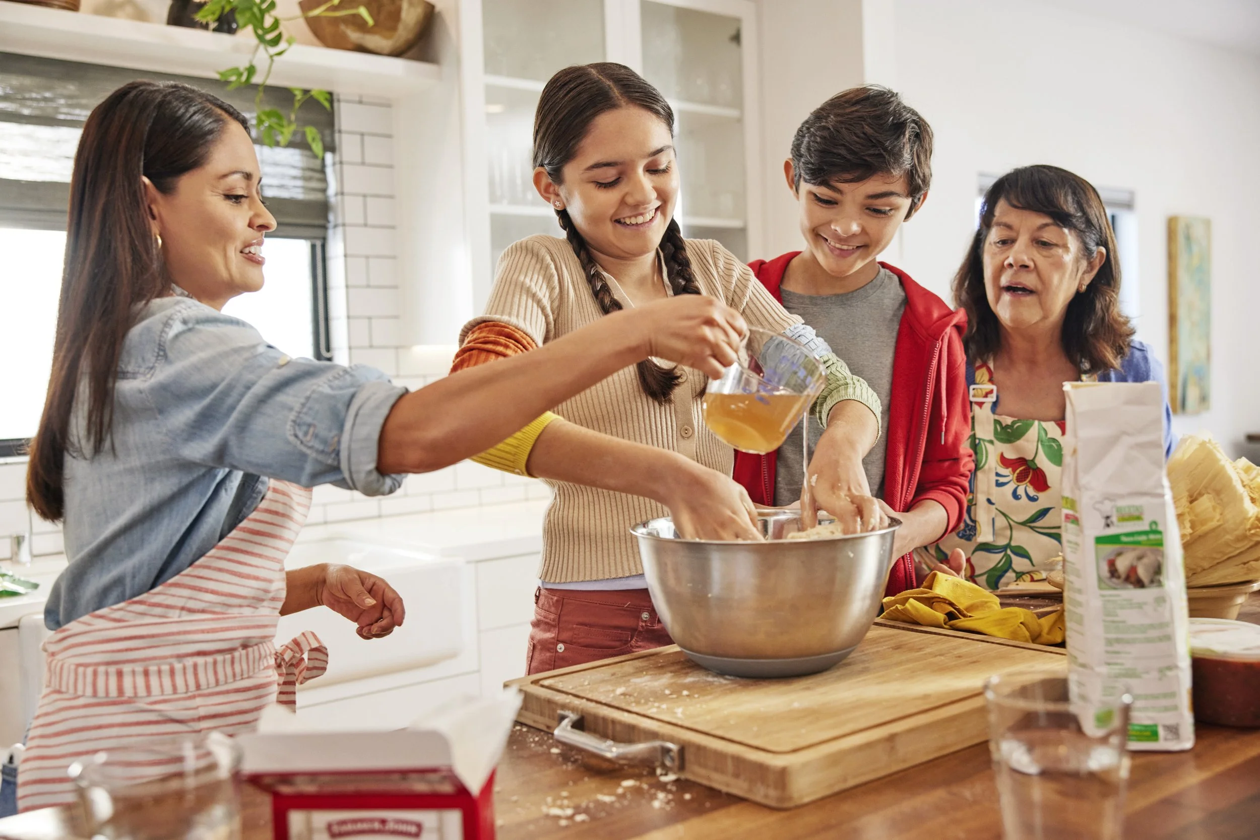 220929_StaterBros_GenerationalBaking_1386.jpg