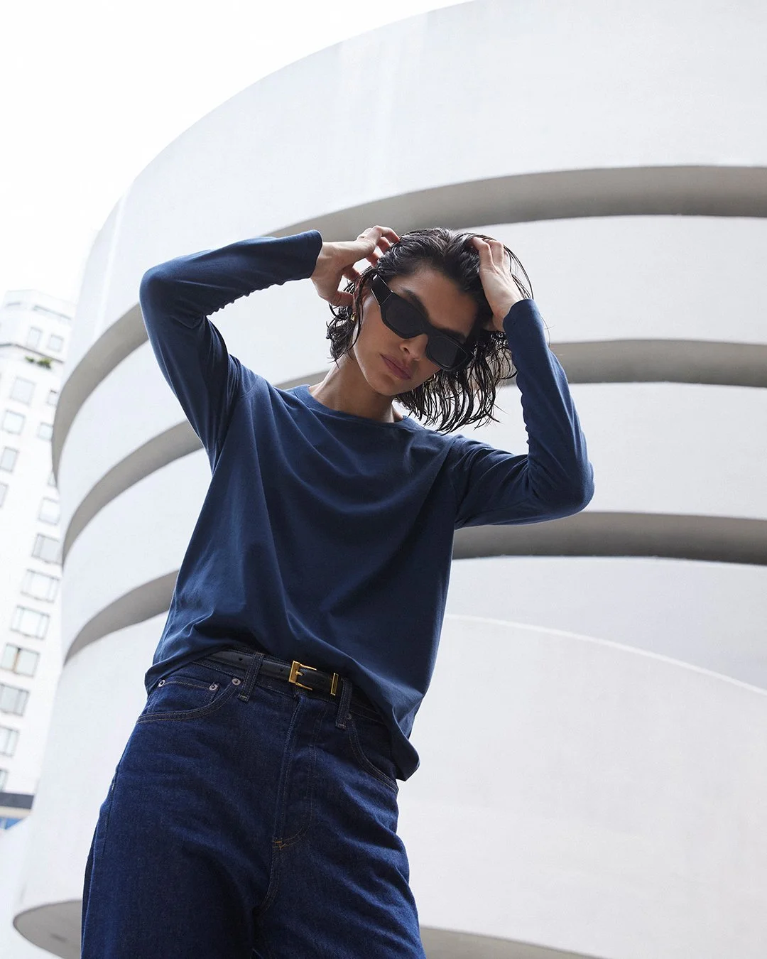 07_THE_LONG_SLEEVE_PERFECT_TEE-IN_NAVY_056.jpg