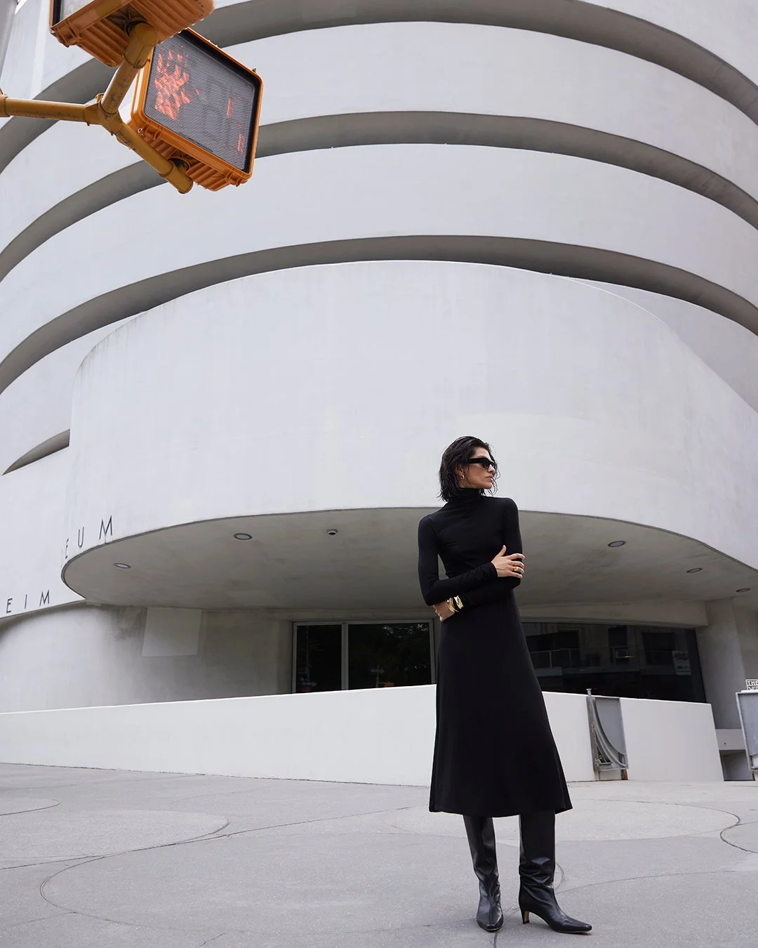 08_THE_TURTLENECK_DRESS_IN_BLACK_331.jpg