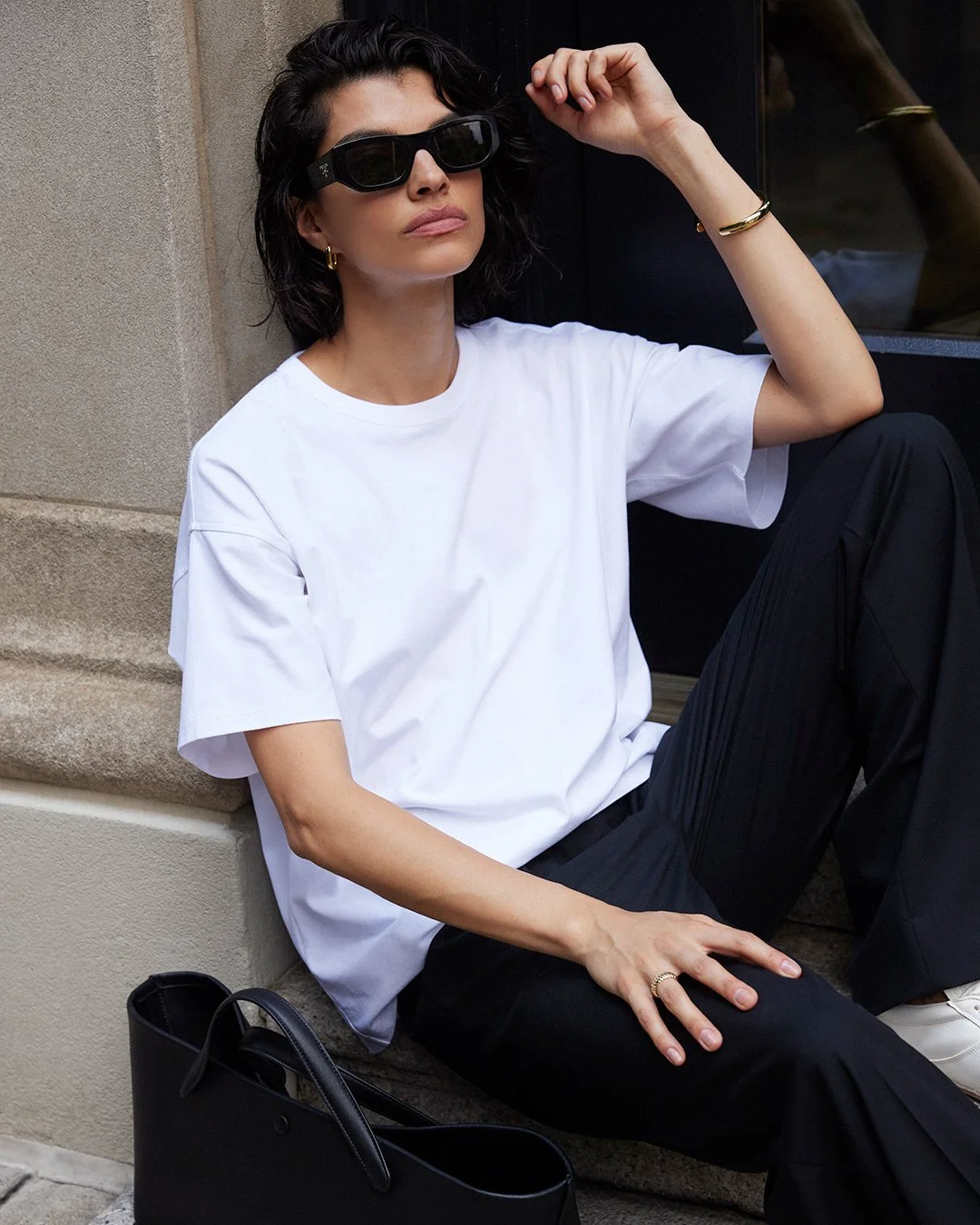 12_THE_OVERSIZED_TEE_IN-_WHITE_197.jpg
