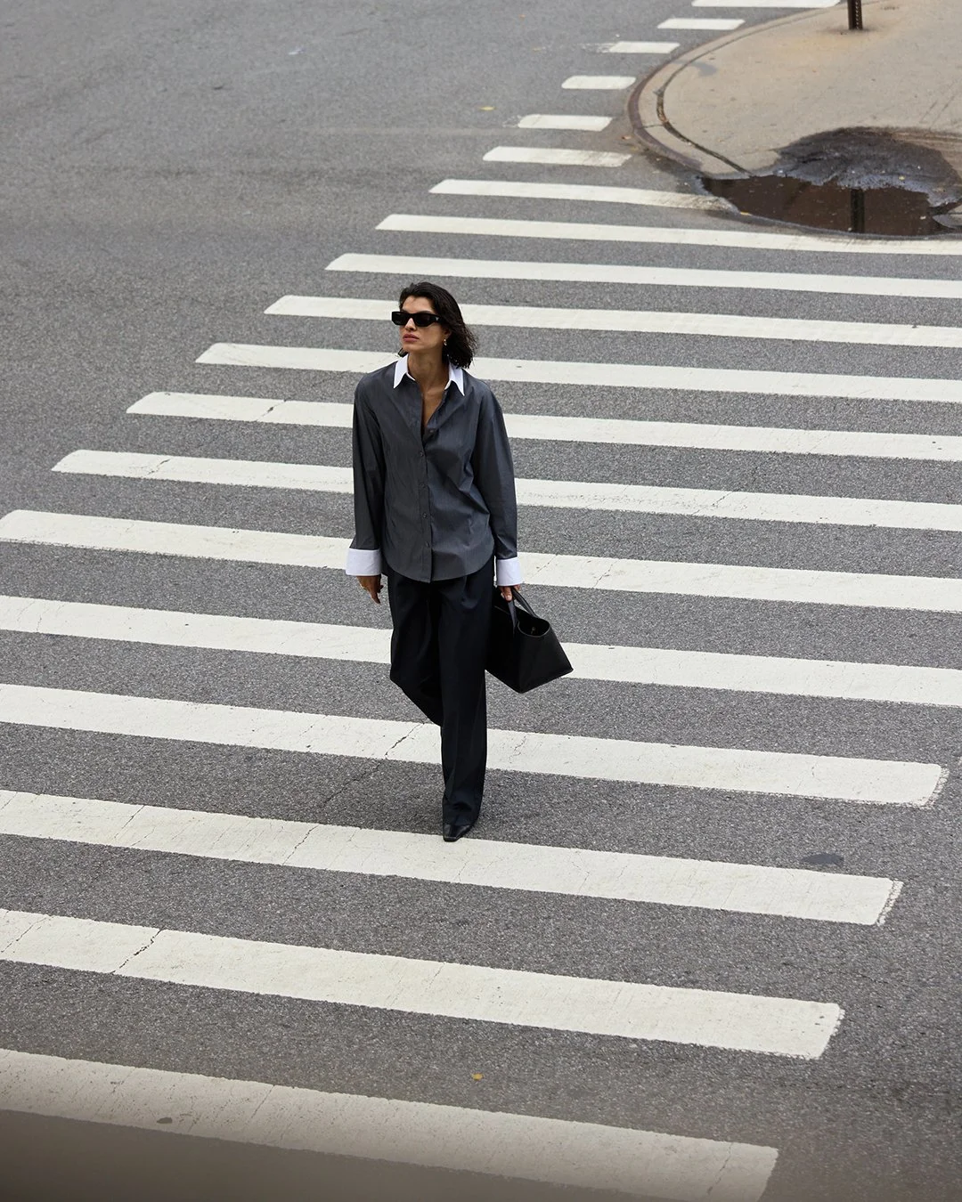 20_THE_EVERYTHING_SHIRT_IN_CHARCOAL_MICRO_STRIPE_383.jpg