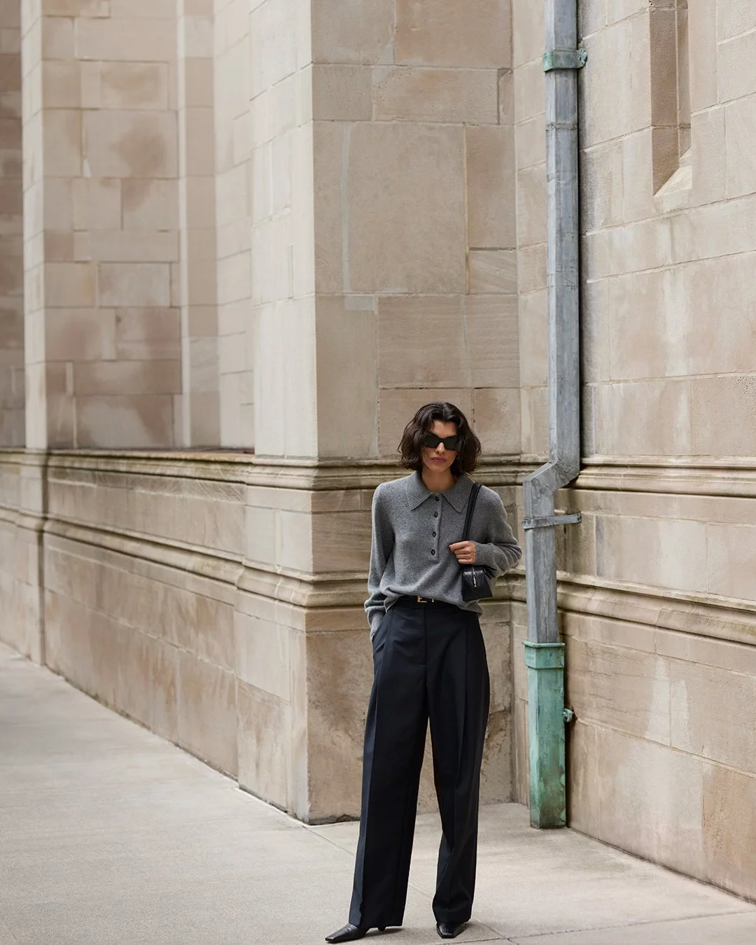 01_THE_CASHMERE_POLO_IN_HEATHER_GREY_312.jpg