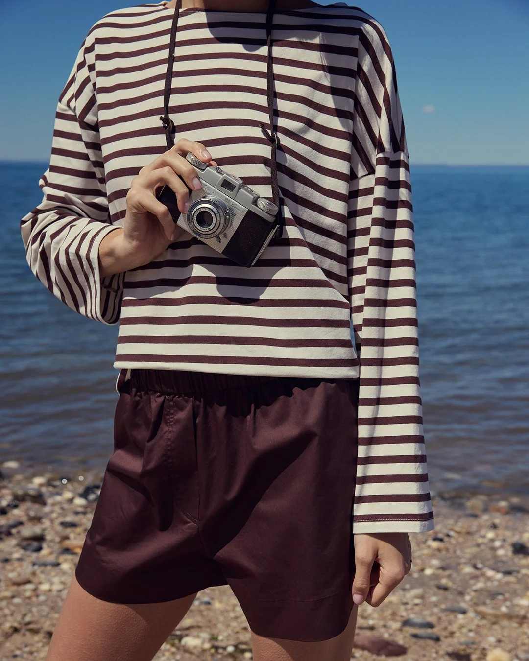 THE_BRETON_TEE_IN_CHOCOLATE_&_CREAM_STRIPE_0166.jpg