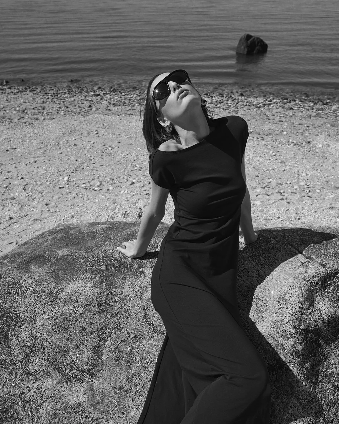 THE_STUDIO_DRESS_IN_BLACK_0128.jpg
