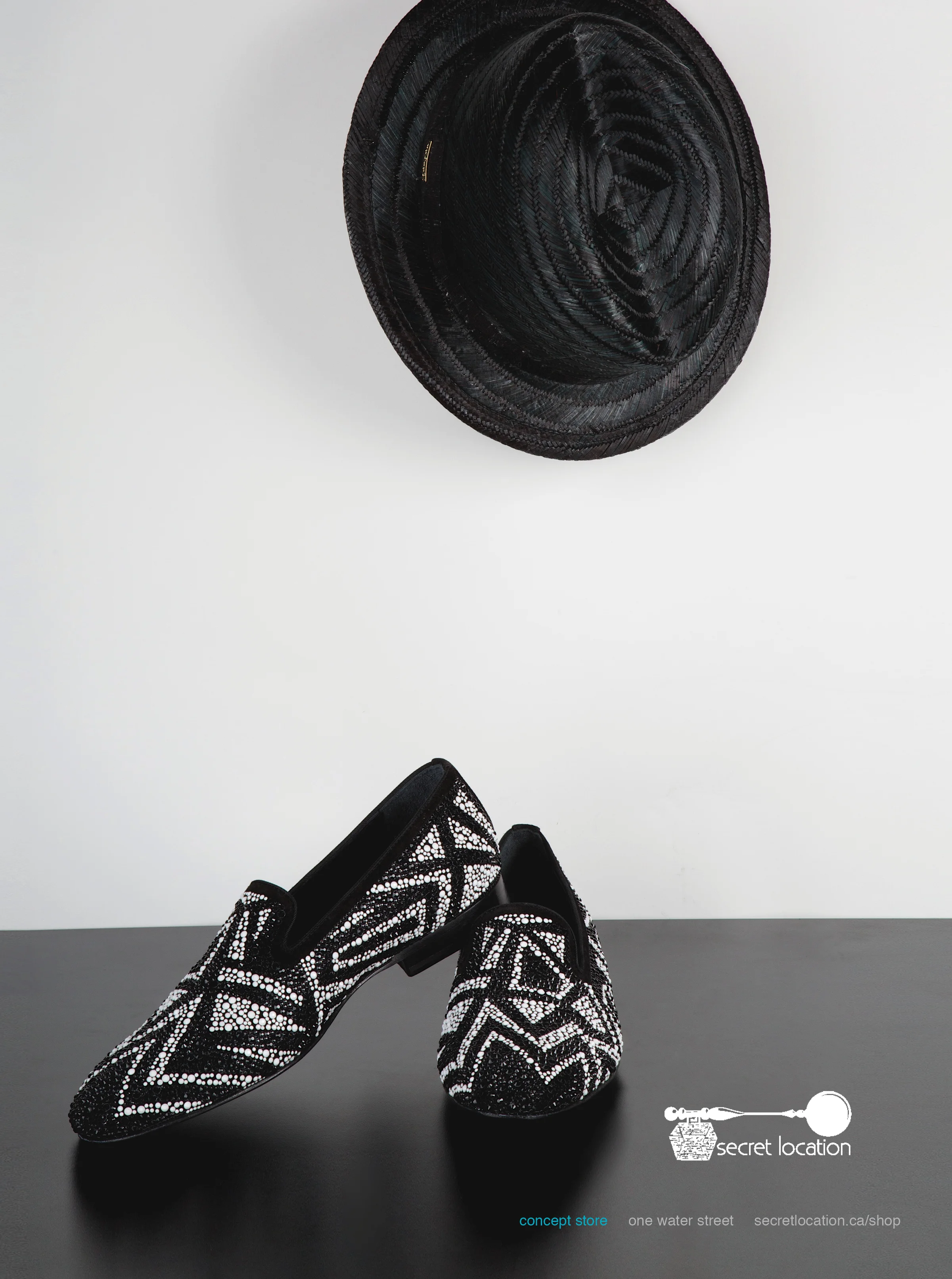 blackwhiteshoes.jpg