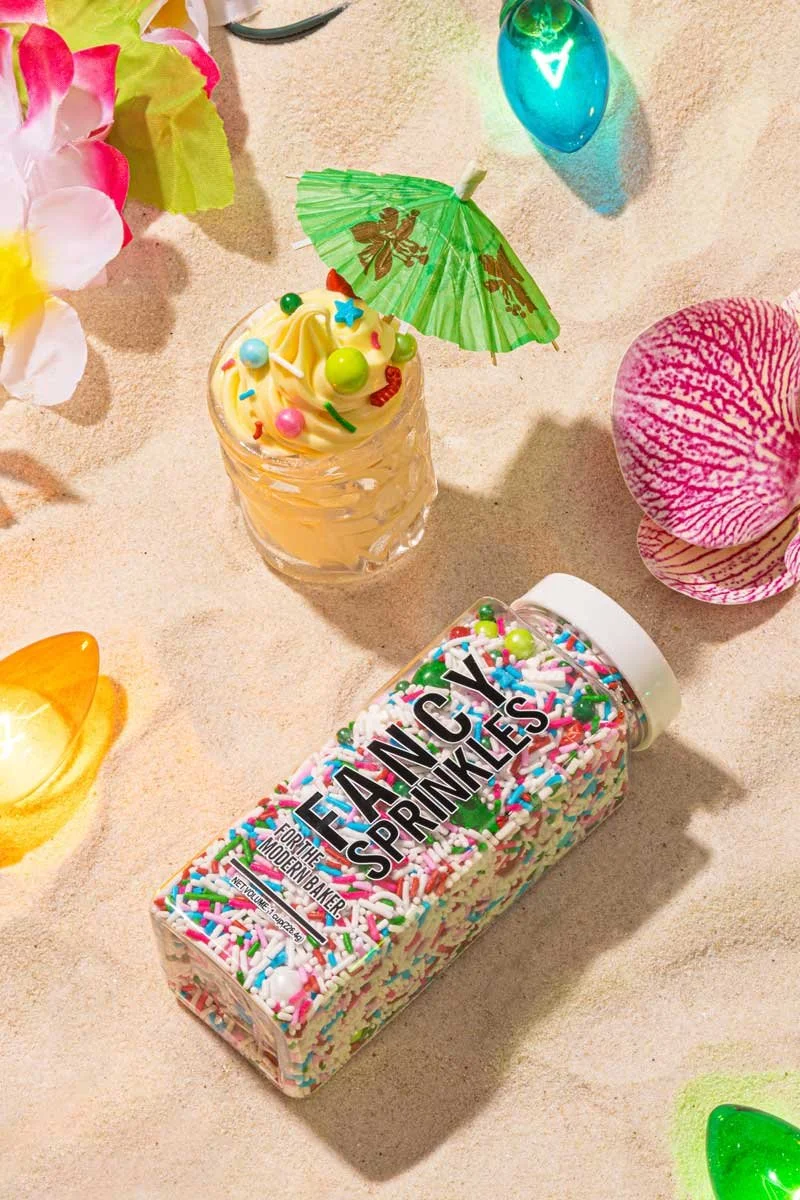 FS_Sprinkles_Holiday_Happy_Hula_Days_Vertical_01_800x1200 (1).jpg