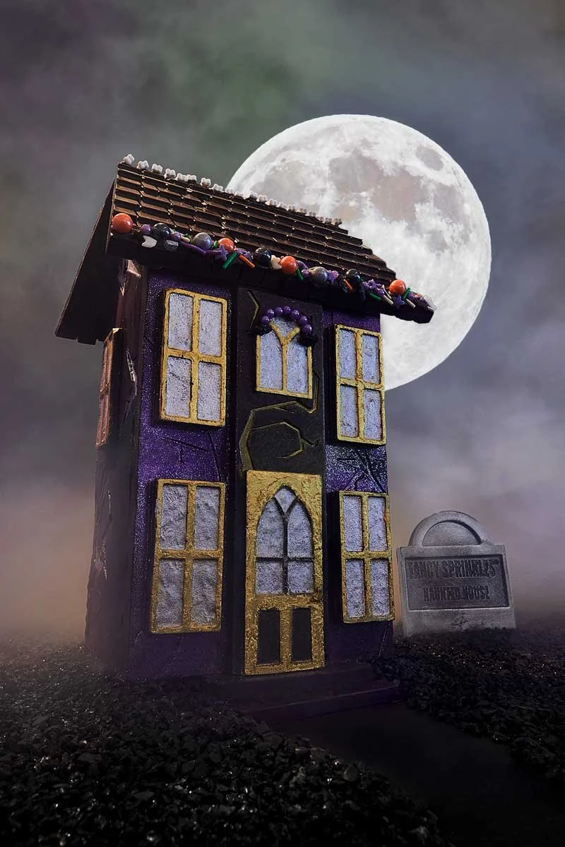 FS_Decorating_Kits_Halloween_Haunted_Manor_Kit_Box_01_Vertical_800x1200.jpg