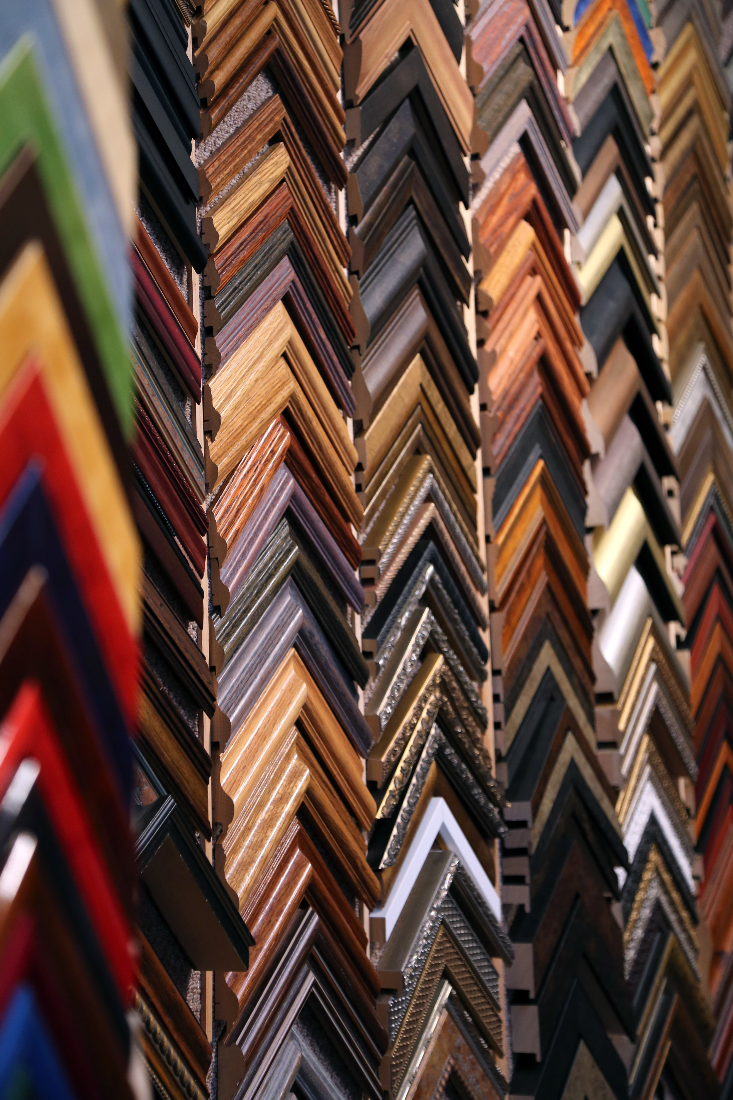 Choosing The Perfect Matboard Color For Your Custom Framing Project