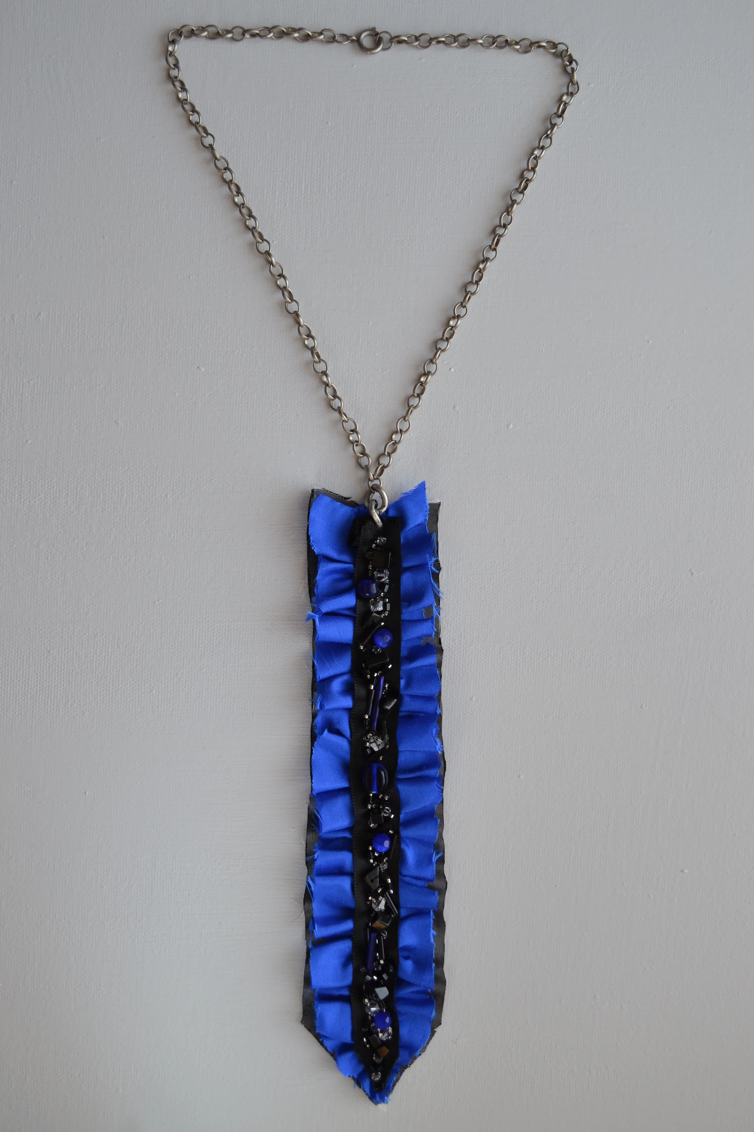 Arrow Style necklace from L.E.W. designs. Bright blue silk. Click through for more information. (5).JPG