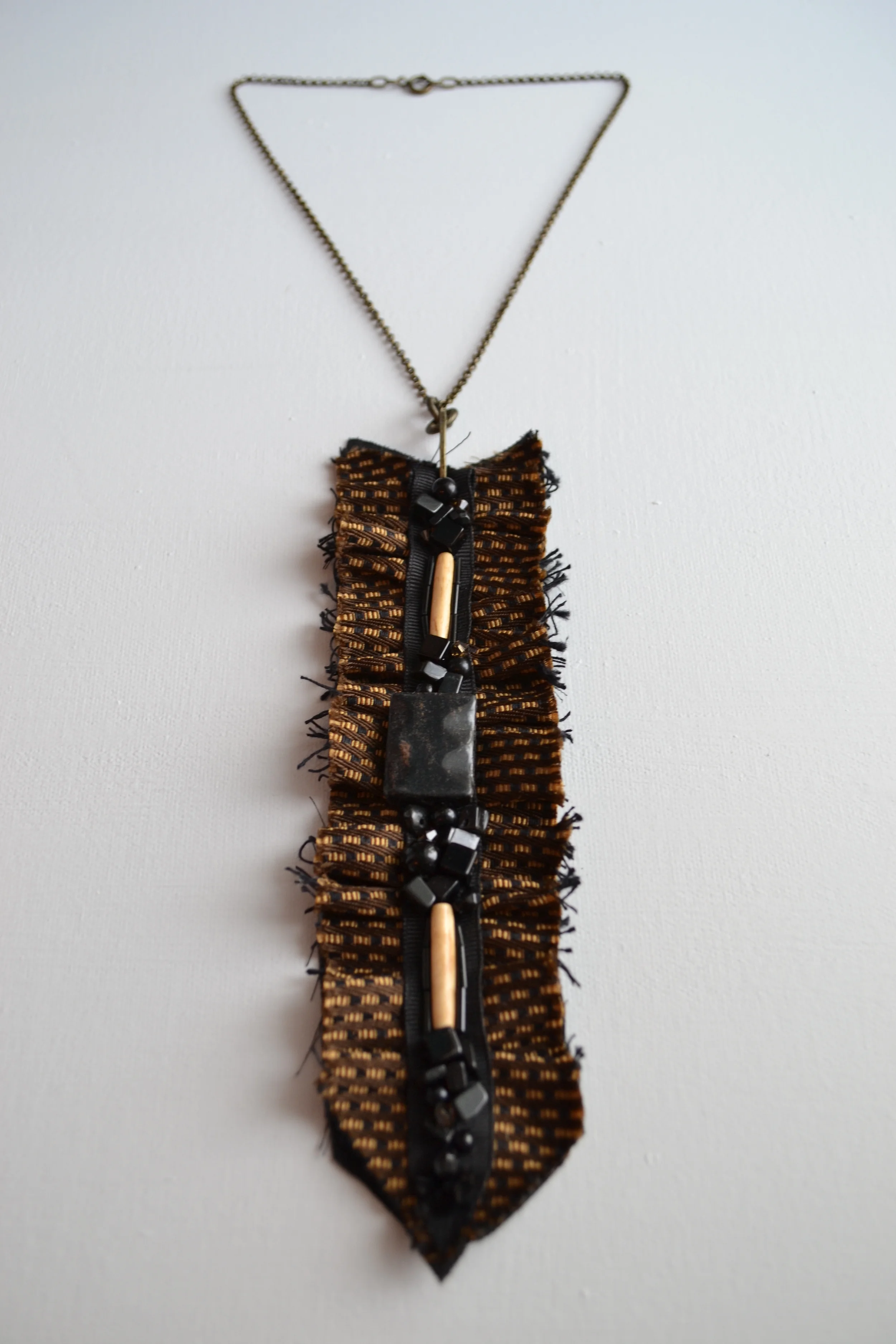 Arrow Style necklace from L.E.W. designs. Click through for more information..JPG