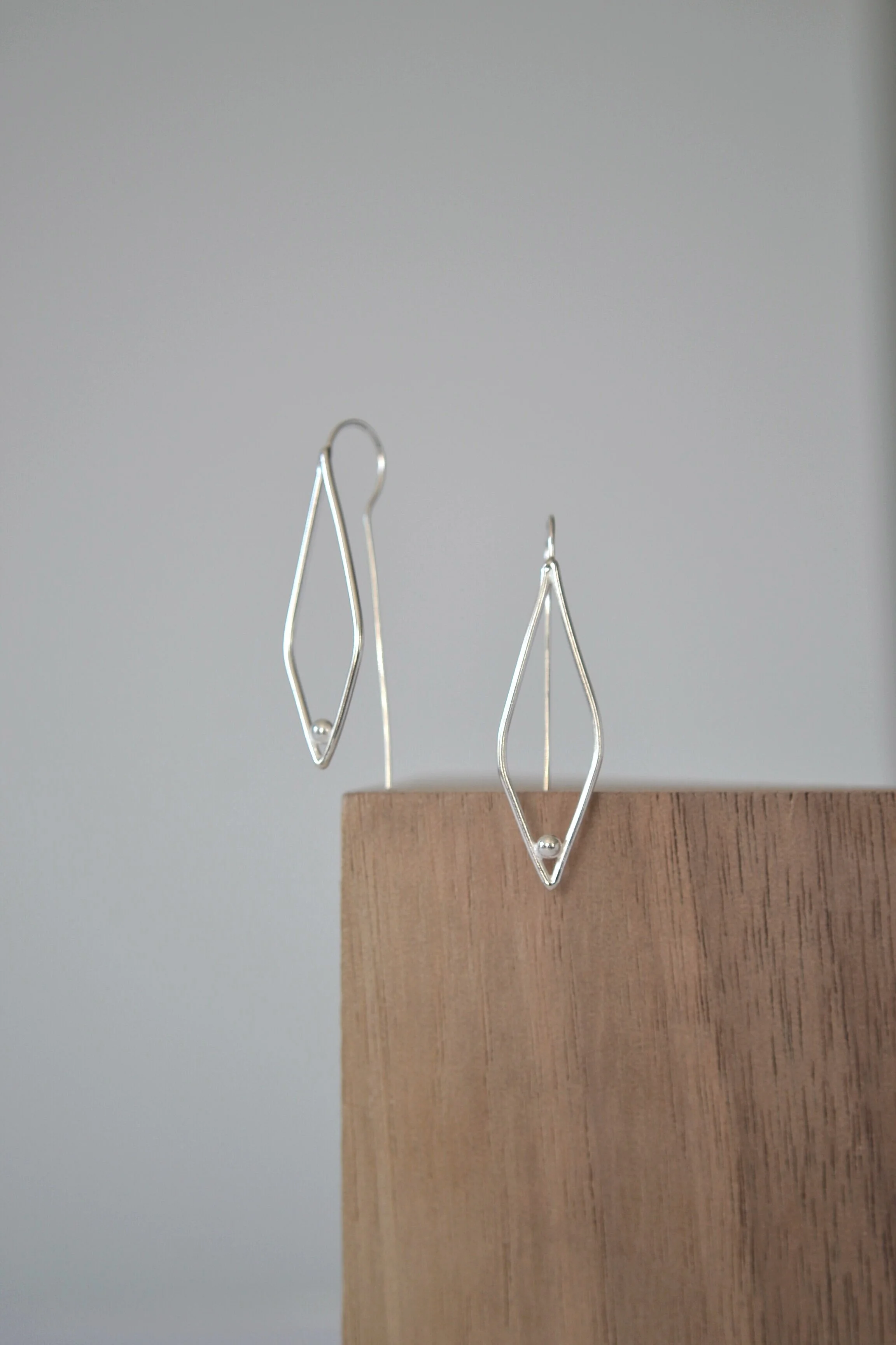 Solid+Silver+Earrings+-+Drifting+Winds+Studio+-+Driftingwindsstudio.com.jpg