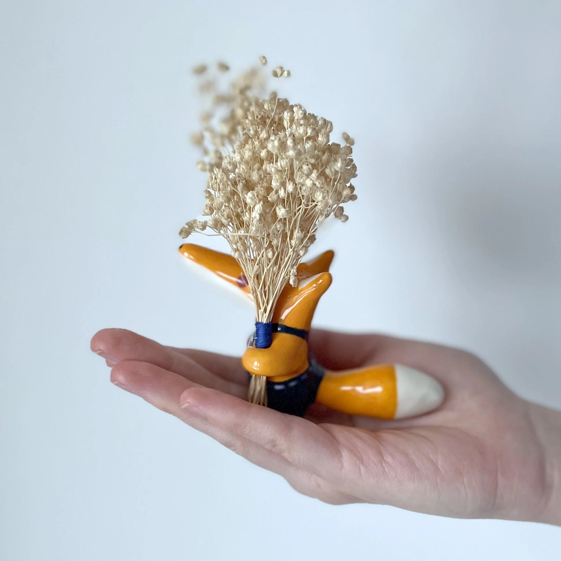 fox hand.jpg
