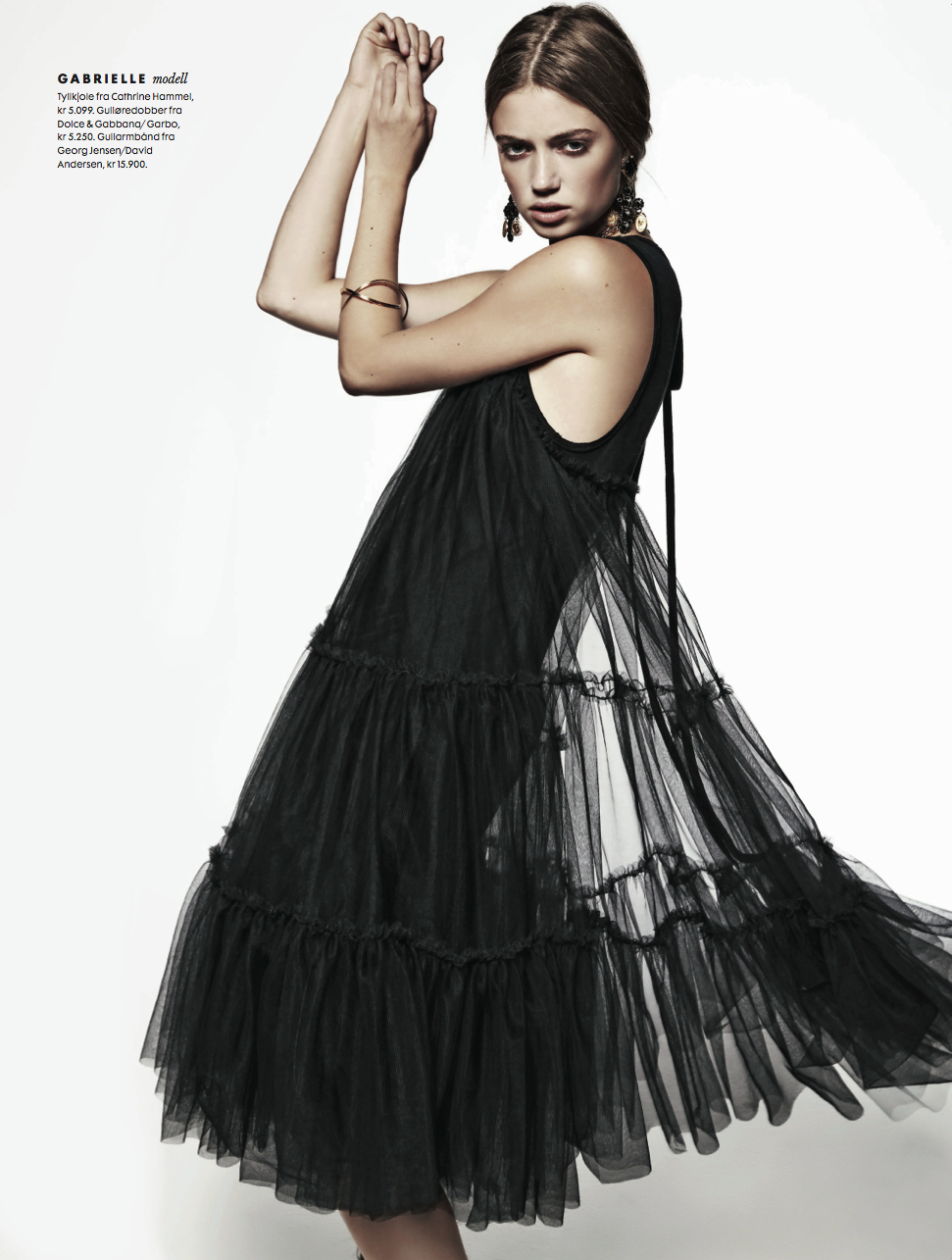 elle-januar-lindaw-isabel watson3.png