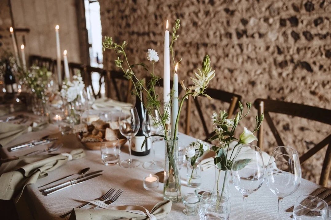 Elegant wedding table decor rye florist