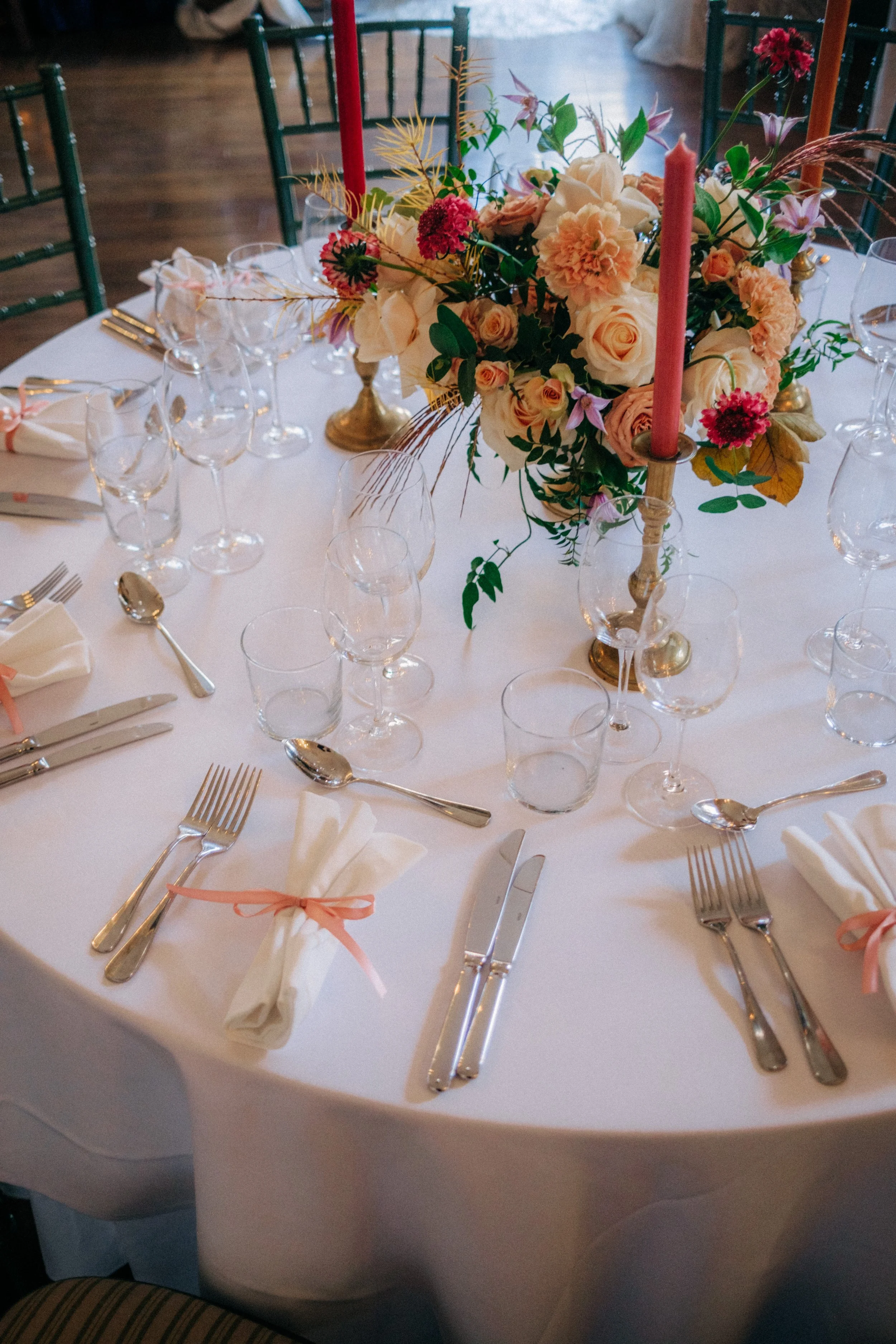 gold bowl centrepiece.JPG
