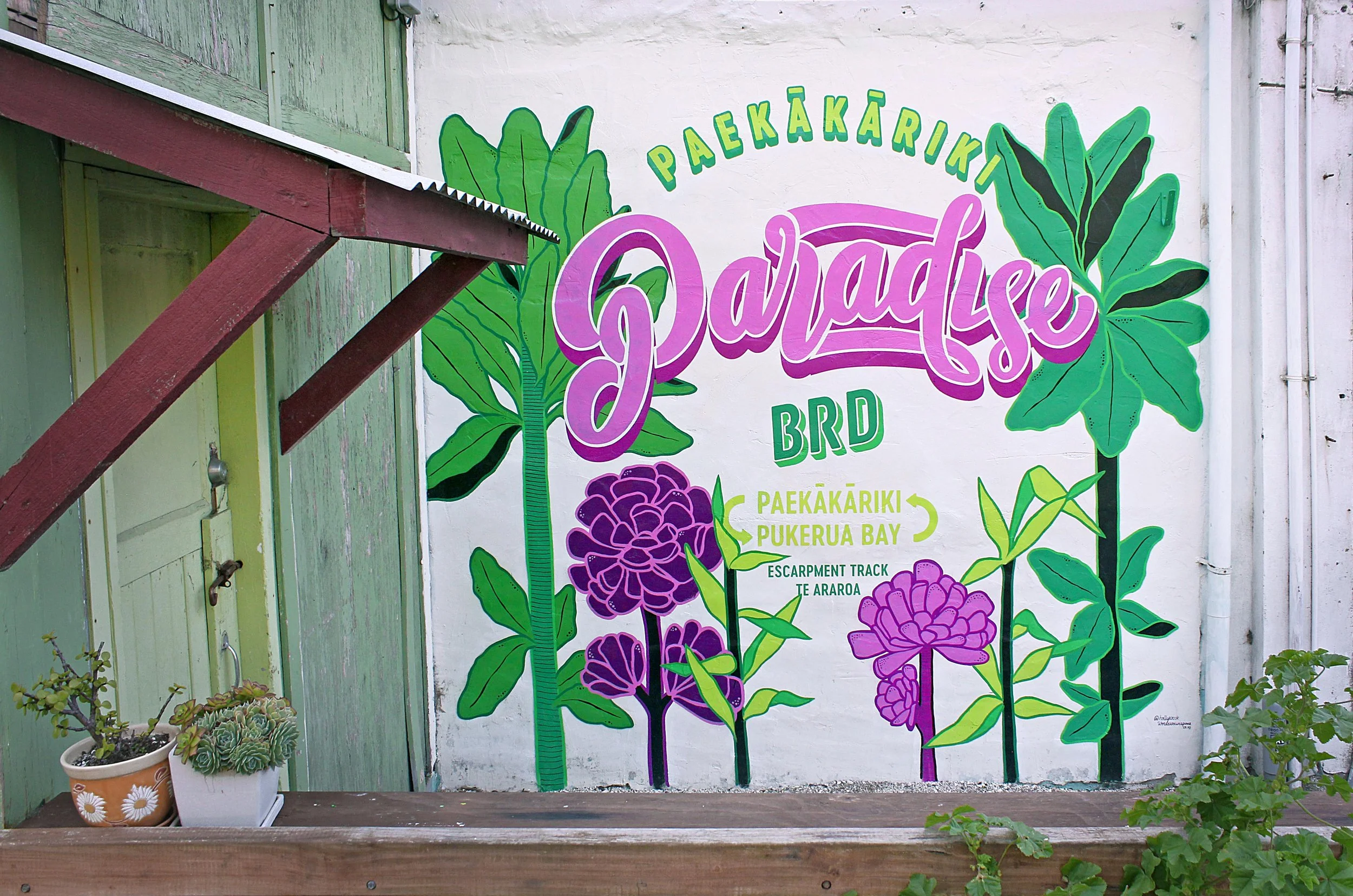 Paekakariki ParadiseSM.jpg