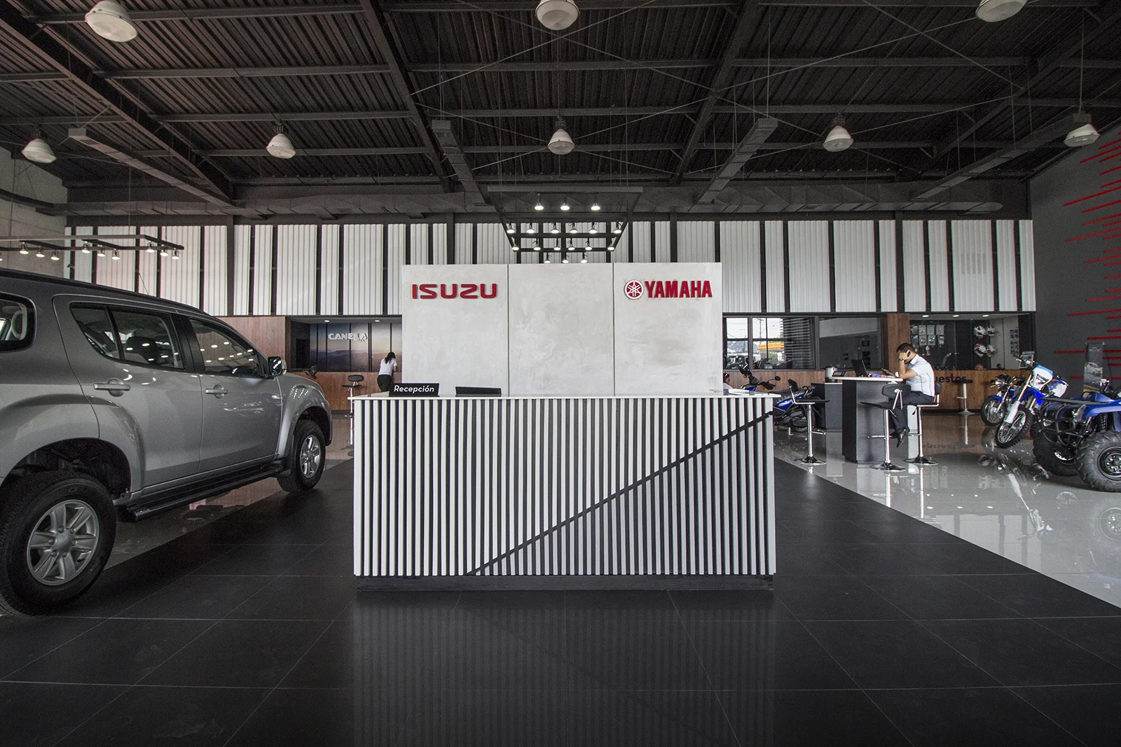 IMG_3045 copy low.jpg