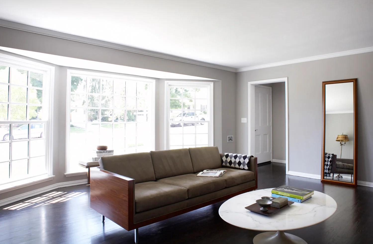 Maureen-Erbe-Design-Los-Angeles-Classic-Contemporary-03