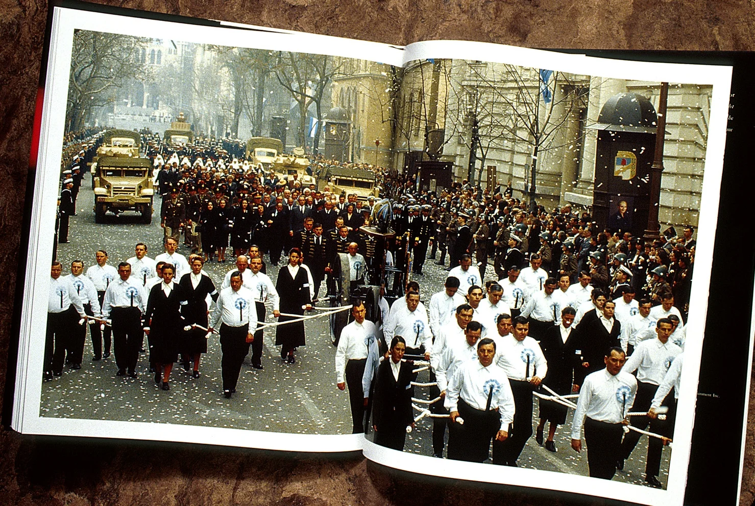 Maureen-Erbe-Design-The-Making-of-Evita-04