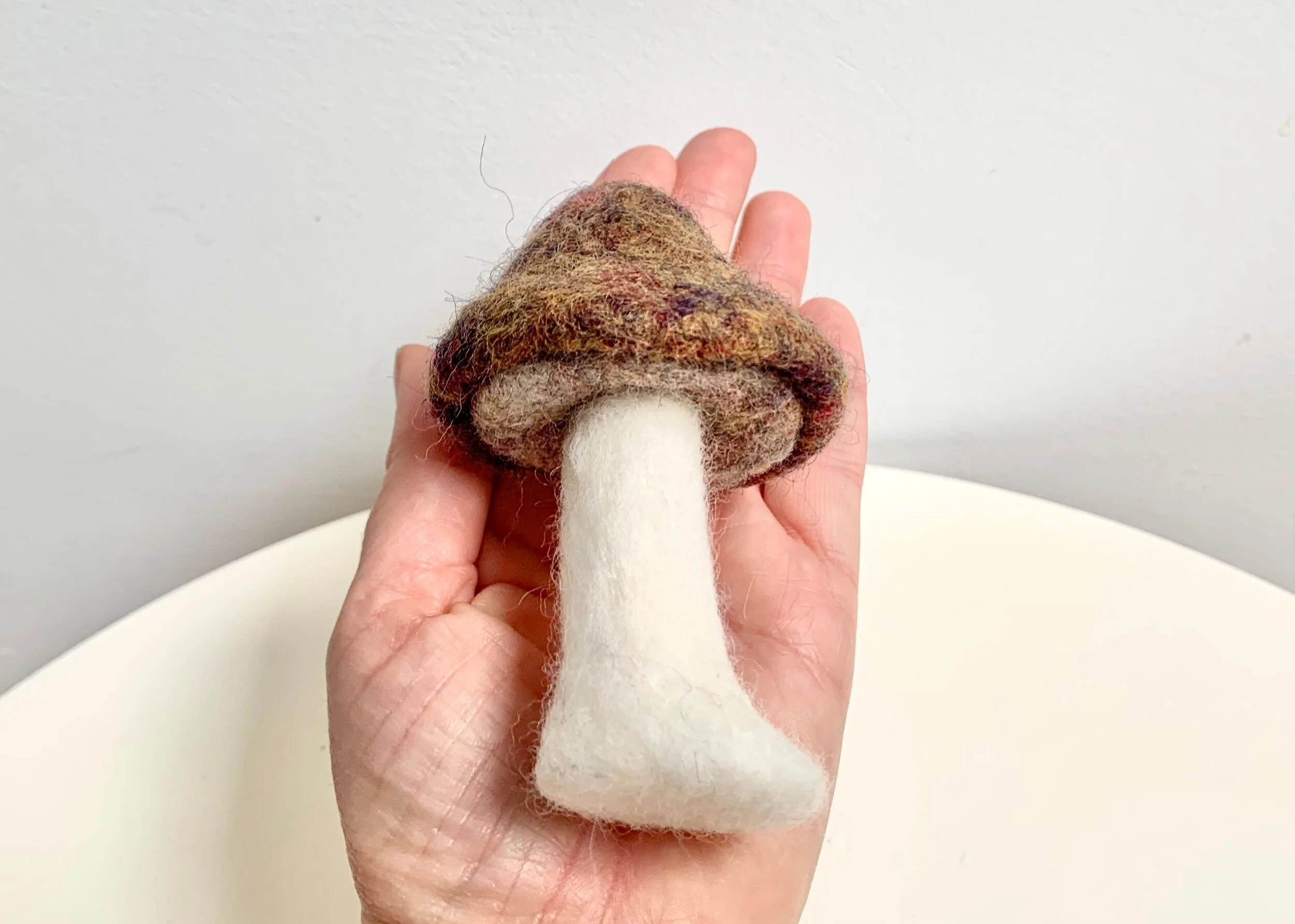 84061945-4CE8-4814-A30B-FA4D3B3A995F