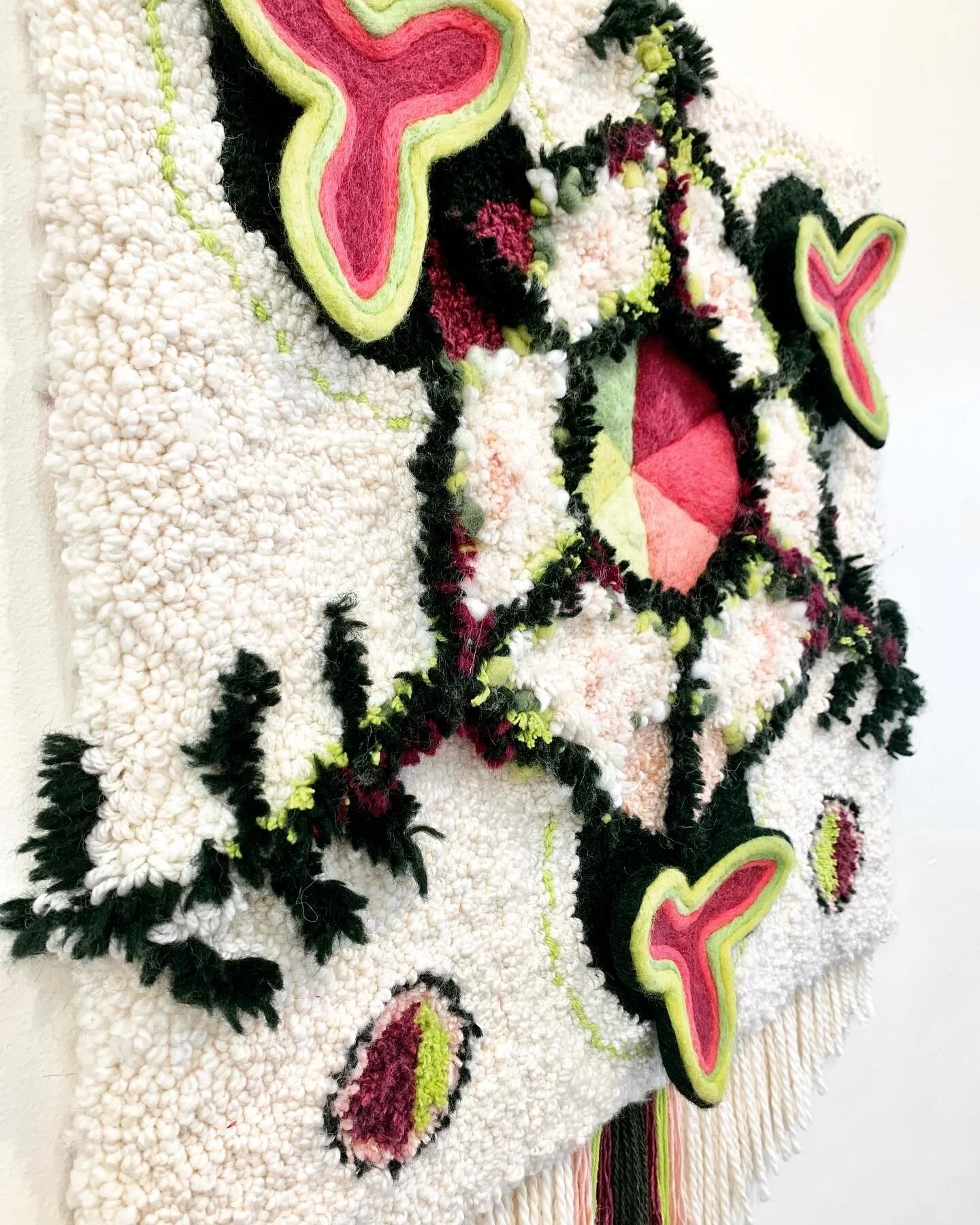 95874828-4A70-4024-9297-F8F6721E6F2F