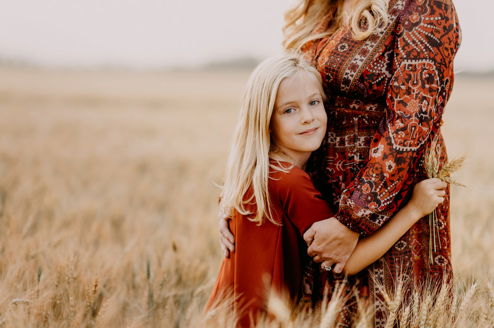 Fall-Farm-Wheat Field-Family Portraits