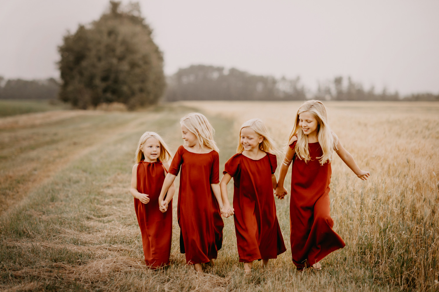 Fall-Farm-Wheat Field-Family Portraits