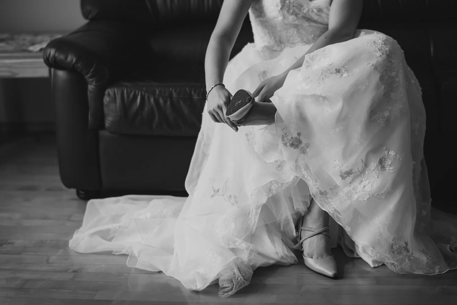 Edmonton River Valley Wedding - Amie and Alex -