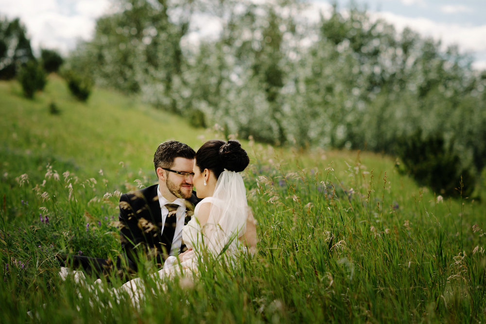 Edmonton River Valley Wedding - Amie and Alex -