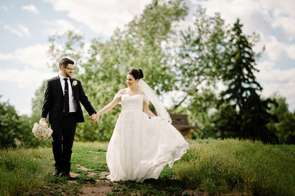 Edmonton River Valley Wedding - Amie and Alex -