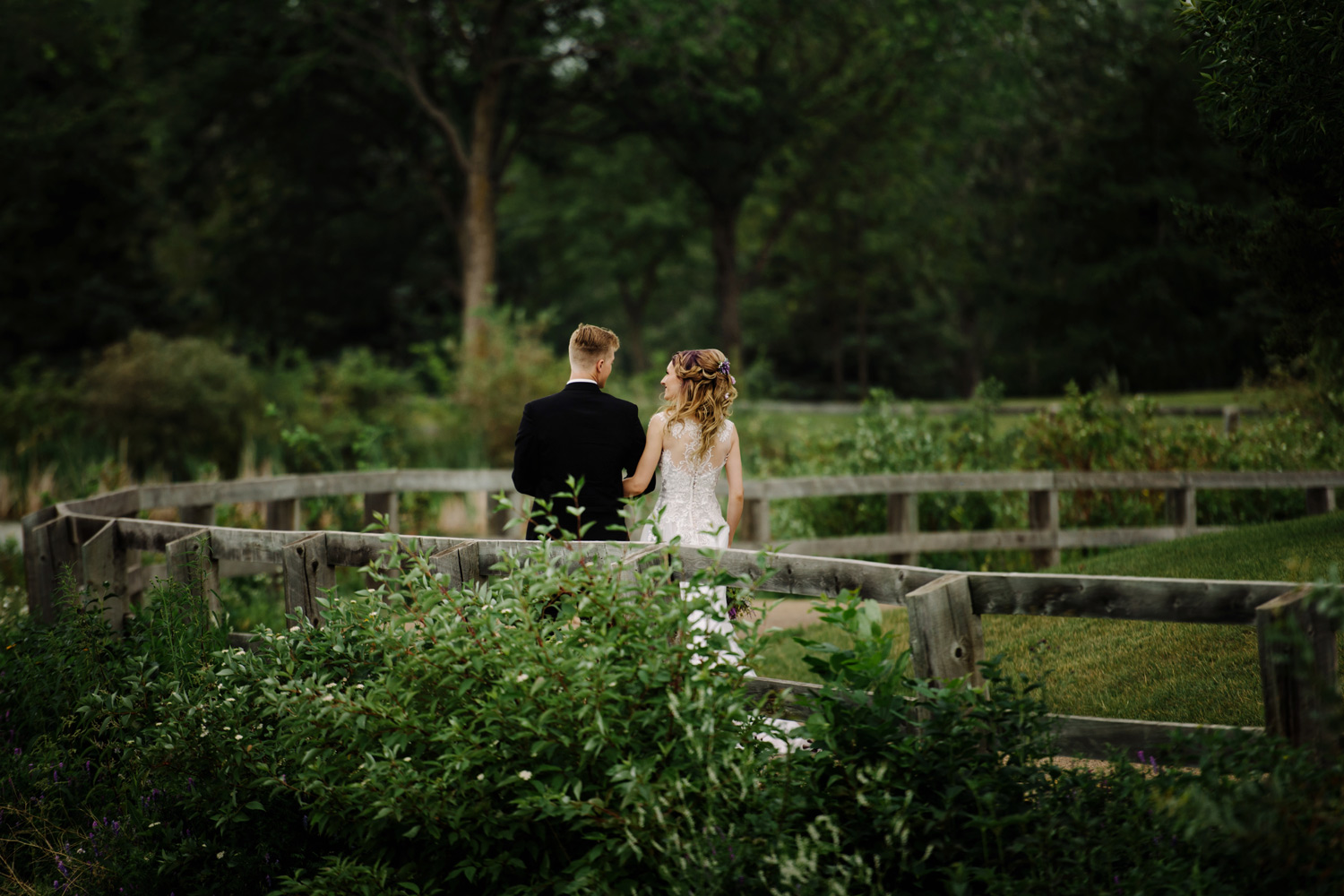 Edmonton Wedding Photography - Rundle Park - Isabel and Ryan